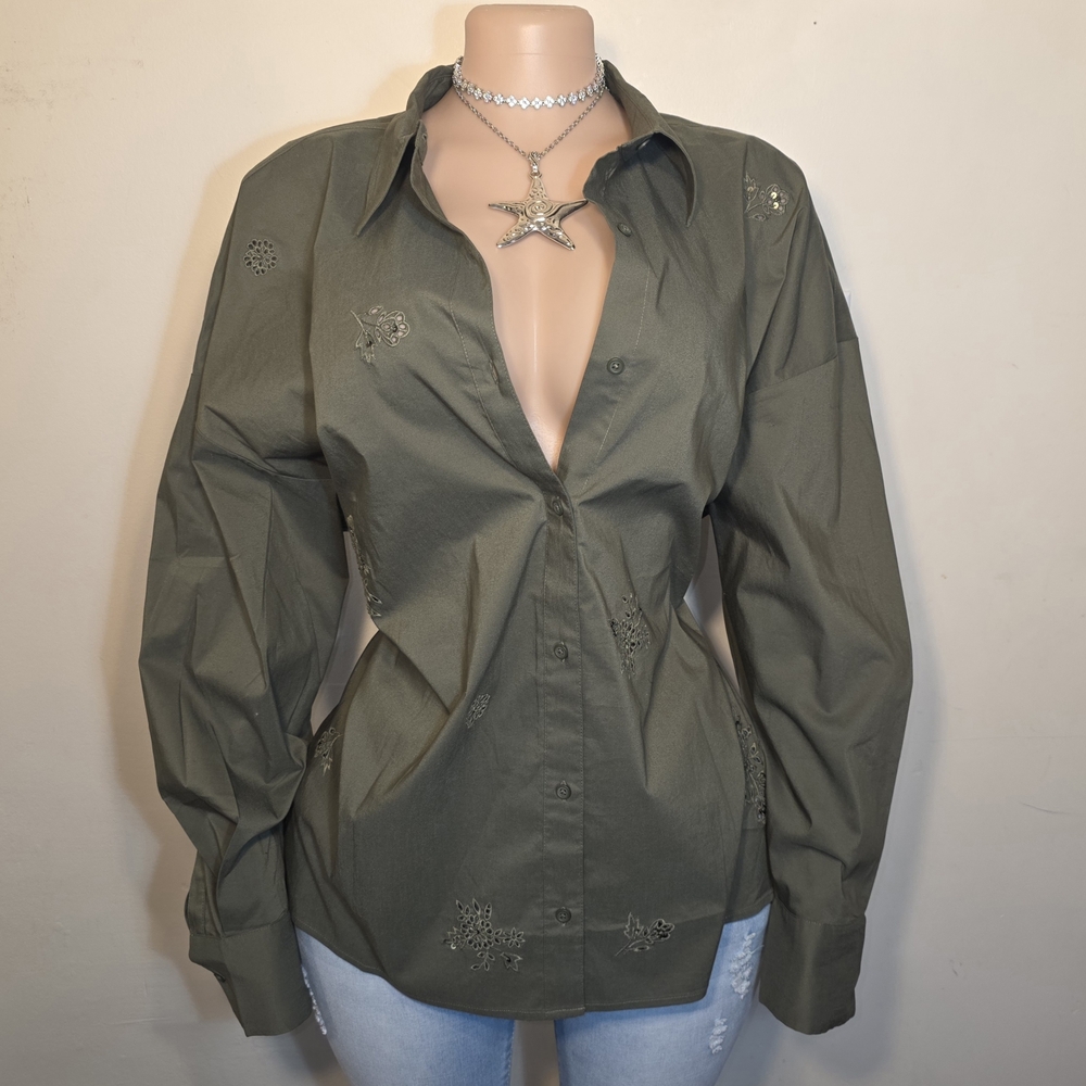 ☆Express Olive Green Button-Up Embroidered Shirt☆